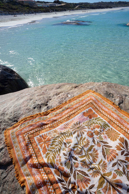 The Dahlia Rug