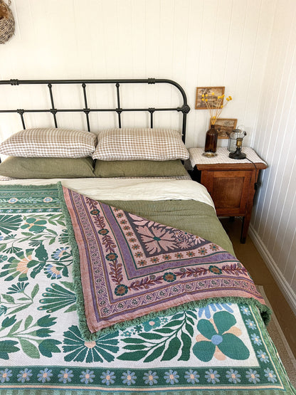 The Dahlia Green Rug
