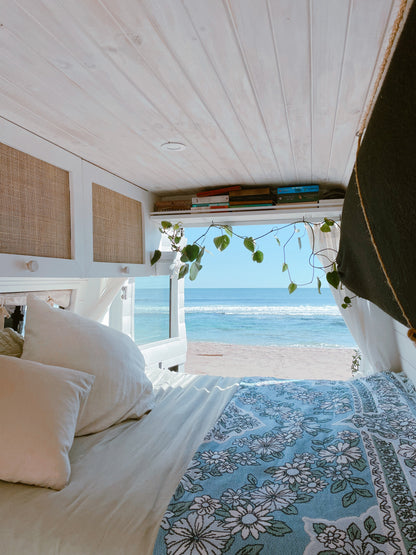 The Daisy Blue Rug