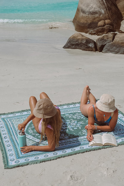 The Mira Rug